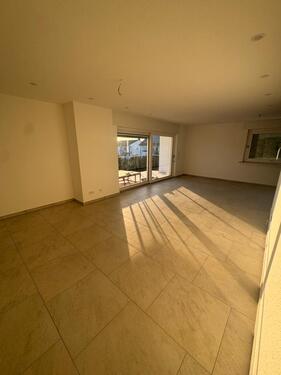 Foto - Großzügige 4-Zimmer-Wohnung in Nauheim mit 121 m2 Wohnfläche