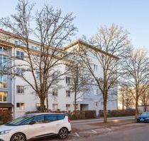 Möblierte 1,5-Zimmer-Wohnung mit Tiefgaragenstellplatz - Erstbezug nach Modernisierung - München Ramersdorf-Perlach