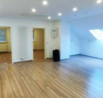 Großzügige DG-Wohnung über den Dächern von Lössel - Iserlohn Grüne