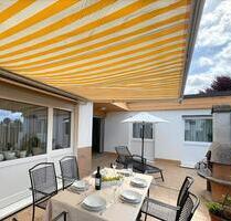 Heller Winkelbungalow mit 5 Zimmern & sonnigem Garten in Aichtal