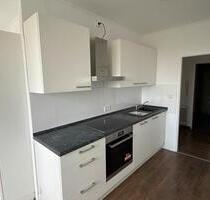 2-Zimmer-Wohnung mit Stadtblick, 2 Balkonen & Einbauküche - Hannover Vahrenwald-List
