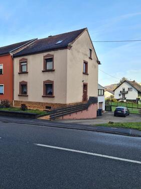 Foto - Einfamilienhaus in Hilbringen - 247.000,00 EUR Kaufpreis, ca.  121,00 m²