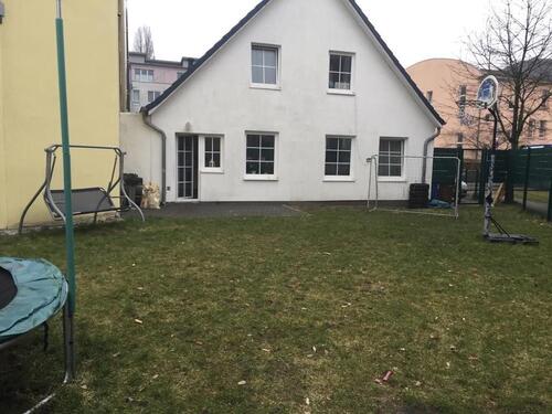Foto - Einfamilienhaus zu vermieten - 1.430,00&nbsp;EUR Kaltmiete, ca.&nbsp; 87,00&nbsp;m&sup2;