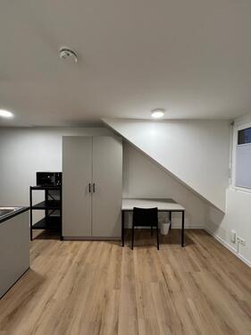 Foto - 1 Zimmer Dachgeschoßwohnung zur Miete in Erlangen