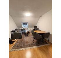 Schöne 2-Zimmer-Dachgeschosswohnung (51 m²) in zentraler Lage - Mönchengladbach Schöne 2-Zimmer-Dachgeschosswohnung (51 m²) in zentraler Lage - Mönchengladbach