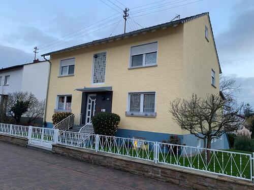 Foto - 3-Zimmer-Küche-Bad-Balkon - 680,00&nbsp;EUR Kaltmiete, ca.&nbsp; 88,00&nbsp;m&sup2;