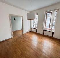 Altbaucharme mitten in Trier – Stilvolle 3 ZKB mit Dachterrasse.