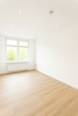 Foto - Wie neu! Komplett sanierte 3-Zimmer Wohnung in ruhiger Lage