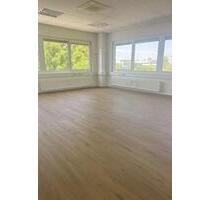 Bürofläche bis 270 qm (aufteilbar 20 qm!) in Bestlage – nur 3 Min. zur A8 - Augsburg Lechhausen