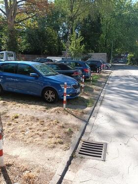 Foto - Kfz-Stellplatz - 30,00 EUR Miete,