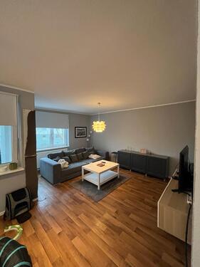 Foto - Helle und geräumige 3-Zimmer-Wohnung mit Balkon ab den 16.04