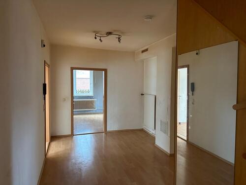 Foto - Große 4-Zimmer Wohnung mit Terasse, Garten und StellplatzGarage