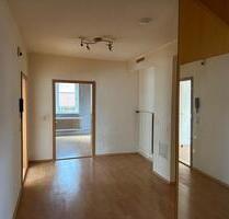 Große 4-Zimmer Wohnung mit Terasse, Garten und StellplatzGarage - Clausthal-Zellerfeld