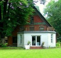 Schöne 4-Zimmer-Wohnung mit Einbauküche in Hoisdorf unter Reet