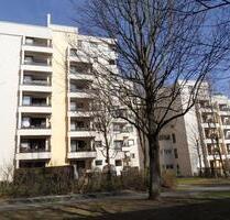 Wohngenuss auf dem Zollberg! 3 Zimmer mit Balkon - Esslingen am Neckar Pliensauvorstadt