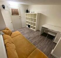 Zimmer zentral in FFM - 400,00&nbsp;EUR Kaltmiete, ca.&nbsp; 10,00&nbsp;m&sup2; in Frankfurt am Main (PLZ: 60320) Mitte-Nord