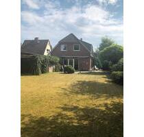 Doppelhaus freistehend mit großem Garten - Hamburg Wandsbek