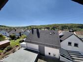 Foto - Ruhige 2,5 Zimmer mit Loggia und Fernblick