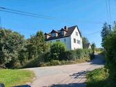 Foto - Haus Wohnhaus mit Nebengebäude ländlich ruhig