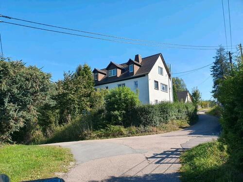 Foto - Haus Wohnhaus mit Nebengebäude ländlich ruhig