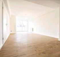 73qm, 2.5 Zimmer, Balkon, EBK - sanierte Wohnung im Wasserviertel - Duisburg