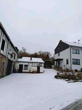 Foto - Idyllisches gelegenes Haus mit großer Scheune