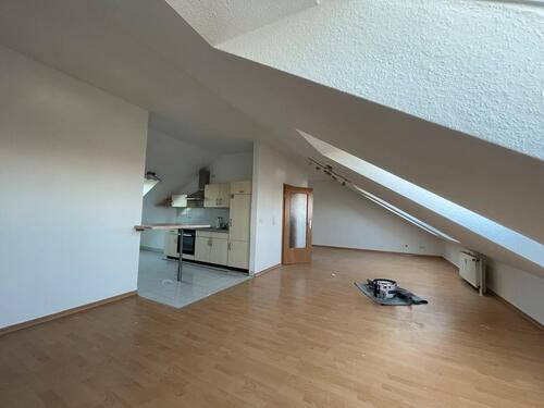 Foto - 1 Zimmer Dachgeschoßwohnung zur Miete in Leipzig