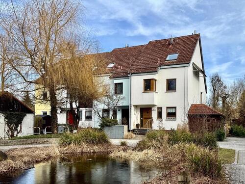 Foto - Reihenhaus mit Garten und Bachzugang, Sofort bezugsbereit