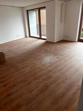 Foto - helle 2-Zimmer Wohnung - 950,00&nbsp;EUR Kaltmiete, ca.&nbsp; 60,00&nbsp;m&sup2;