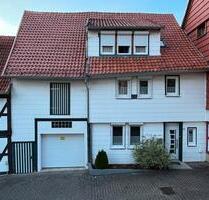 Haus mit Hof und Garage - 215.000,00&nbsp;EUR Kaufpreis, ca.&nbsp; 147,00&nbsp;m&sup2; in Gieboldehausen (PLZ: 37434)