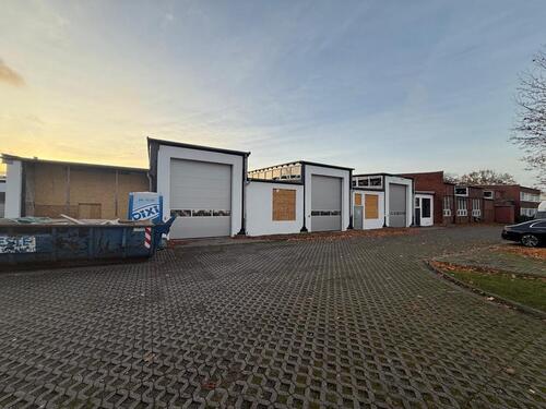 Foto - Zentrale Lagerhallen in Wandsbek(teilbar)mit befahrbaren Rolltor