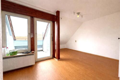 Foto - 1 Zimmer Dachgeschoßwohnung zur Miete in Ludwigshafen am Rhein