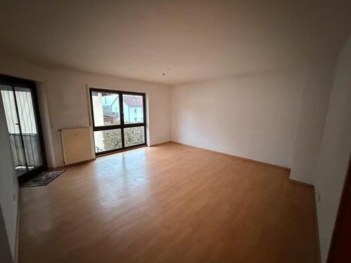 Foto - Helle 2 Zimmer Wohnung in Mainaschaff mit Balkon, EBK & Stellpalt