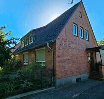gepflegtes Einfamilienhaus mit Stall u. Garage -von Privat- - Ebstorf