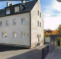 Doppelhaushälfte mit 3 Wohnungen und großem Garten in Krötenbruck - Hof Altstadt