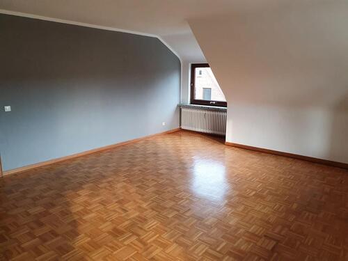 Foto - 4 Zimmer Dachgeschoßwohnung zur Miete in Heidenau