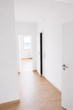 Foto - Helle 2-Zimmer-Wohnung mit Weitblick ins Grüne – ruhig, gepflegt