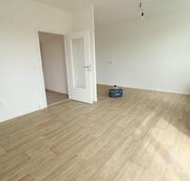 3-Raumwohnung mit Südbalkon und Wanne - Chemnitz Kapellenberg