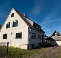 Freistehendes Haus auf großzügigem Grundstück - Springe