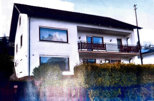 Foto - Familienhaus mit 3 Wohneinheiten & Traum-Ausblick
