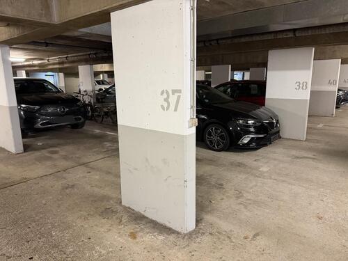 Foto - Tiefgaragenstellplatz in Hannover, Kardinal-Galen-Hof