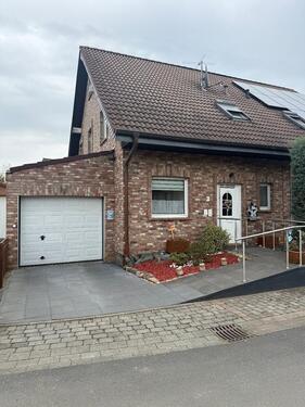 Foto - DHH in Vettweiß zu vermieten - 1.550,00&nbsp;EUR Kaltmiete, ca.&nbsp; 107,00&nbsp;m&sup2;