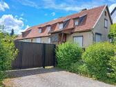 Foto - Wohnhaus mit Anbau, Garage und Garten zum Kauf