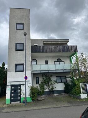 Foto - Wohnhaus mit angrenzender Werkhalle und Bürofläche