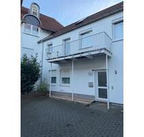 3 Zimmer Maisonette, EBK, 2 Bäder, Stellplatz, Balkon - Hofheim am Taunus