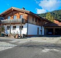 Zweifamilien Holzhaus Top Lage - 1.190.000,00&nbsp;EUR Kaufpreis, ca.&nbsp; 220,00&nbsp;m&sup2; in Pfronten (PLZ: 87459)