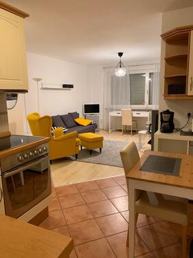 Foto - Helle 1-Zimmer-Wohnung, möbliert, Nähe Helios-Klinik, Stellplatz