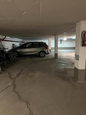 Foto - Tiefgaragen Parkplatz - 100,00&nbsp;EUR Miete,