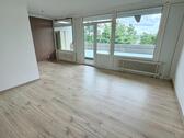 Foto - Erstbezug nach Sanierung: 3,5-Zimmer-Wohnung mit Balkon und Einba