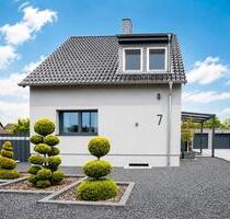 Freistehendes Einfamilienhaus | Saniert | 2.368 m² Grundstück - Übach-Palenberg